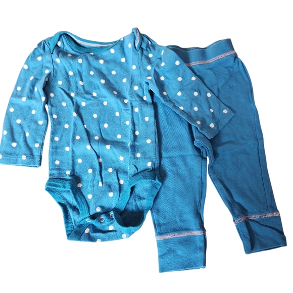 cloud island Other - Cloud Island Long Sleeve Polka-Dot  Bodysuit and Pants Size 6-9 months